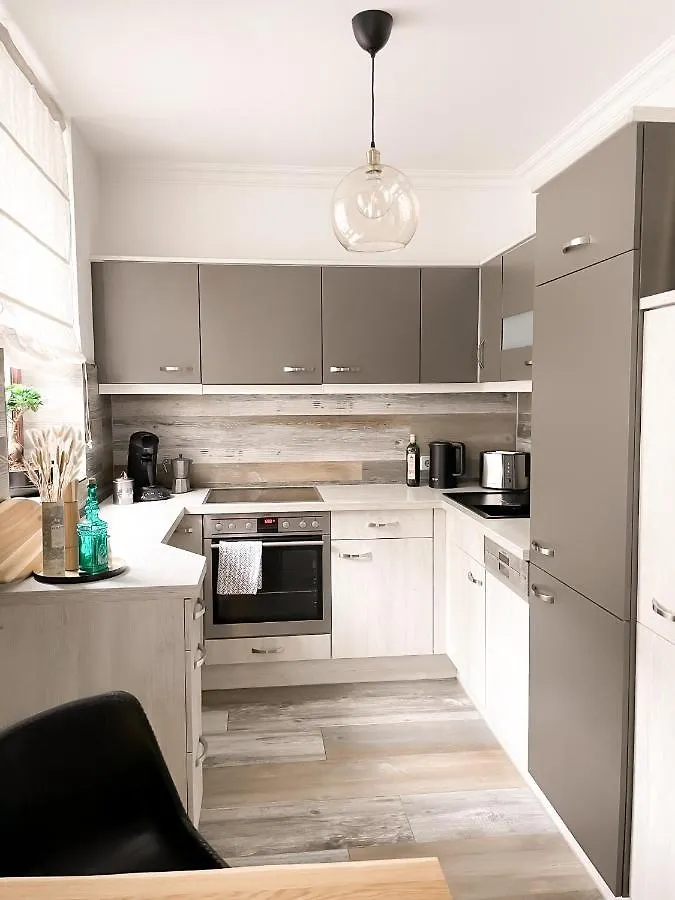 New Deluxe Studio Apartment In Quiet Back House Dresden 0*,
