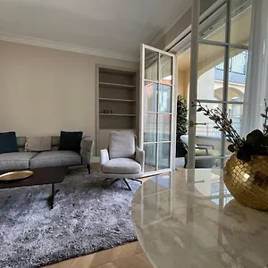 Apartment Luxury / 2-raum-apartment An Der Frauenkirche, Dresden